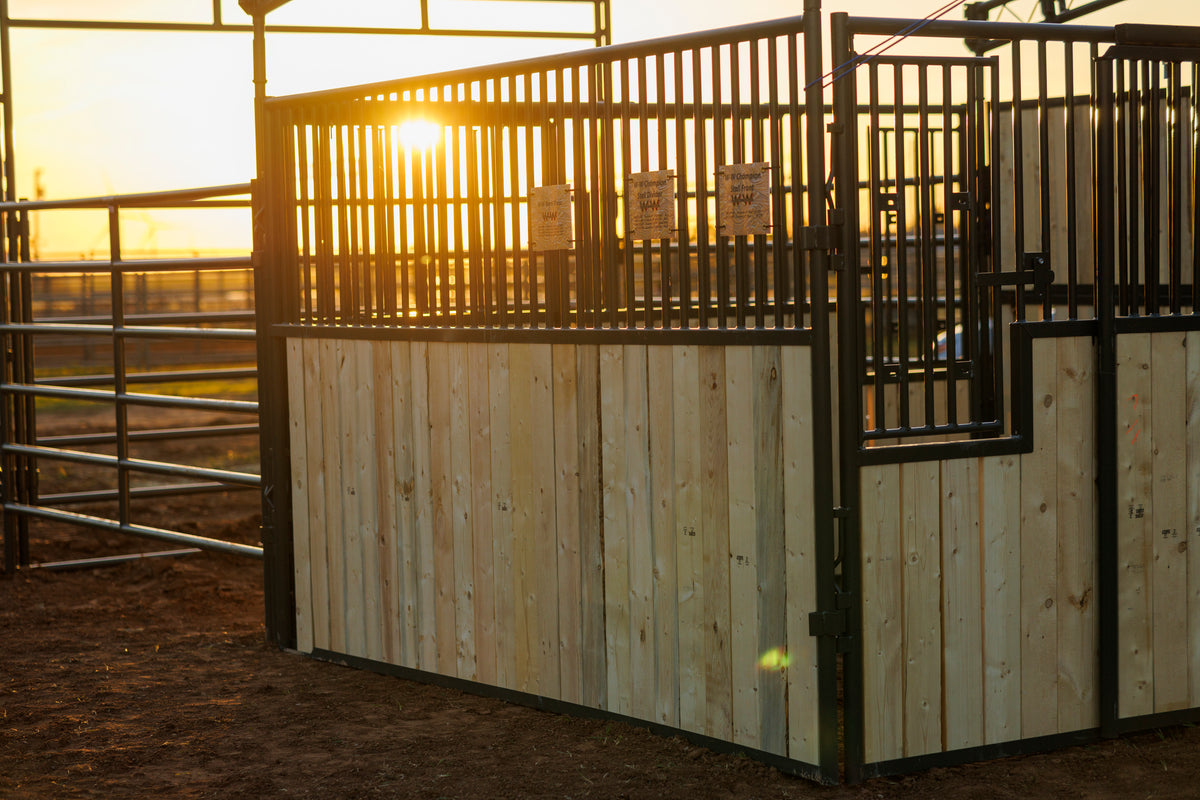 CHAMPION HORSE STALL