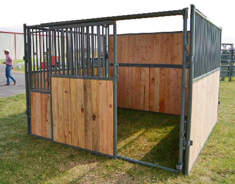 CHAMPION HORSE STALL