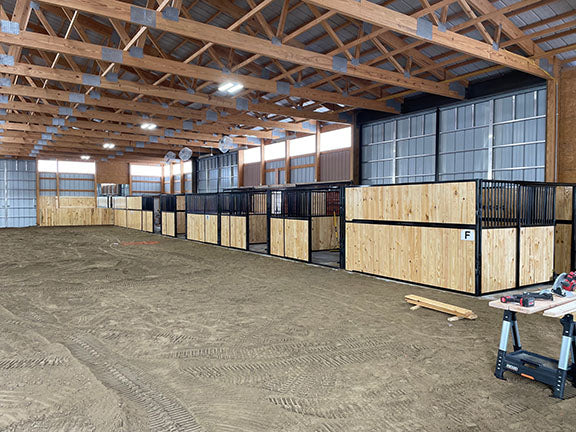 CHAMPION HORSE STALL